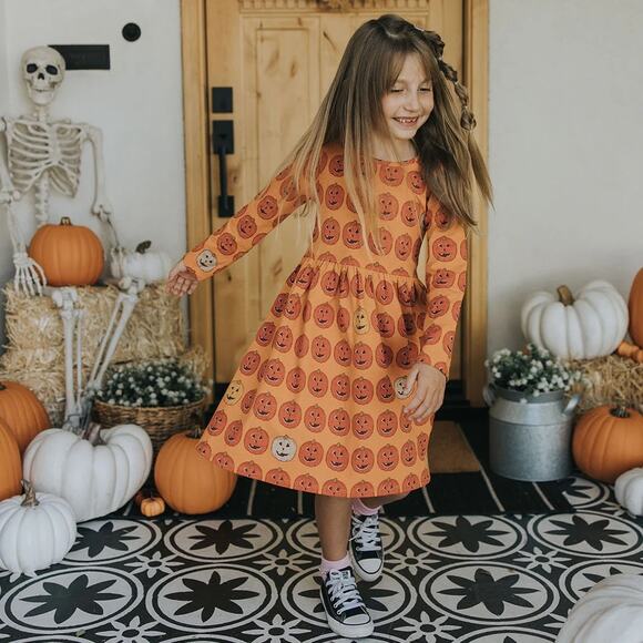 Pink Chicken Other - Pink Chicken Long Sleeve Steph Dress in Jack -O'-Lantern Print size 14 NEW